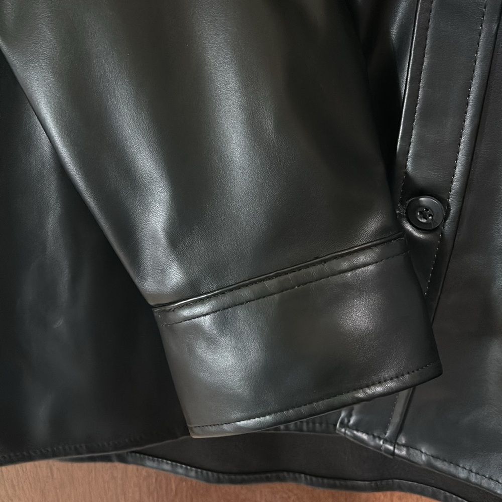 NWT D.R. ESSENTIALS Faux leather jacket - Picture 6 of 11